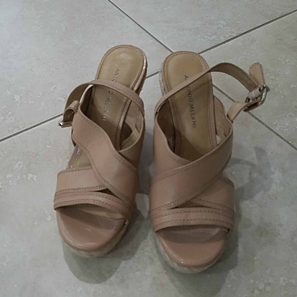 ANTONIO MELANI Wedges size 8.5